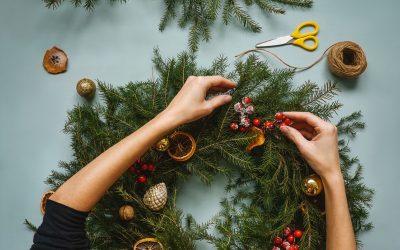 5 Steps to Create Your Own DIY Wreath Just in Time for the Holidays